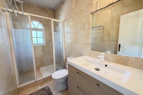 Apartment for sale in Alicante, Spain 2 bedrooms, 75 sq.m. No. 195255 - photo 18