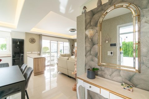 Apartment for sale in Alicante, Spain 2 bedrooms, 82 sq.m. No. 195252 - photo 23