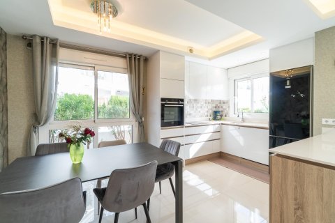 Apartment for sale in Alicante, Spain 2 bedrooms, 82 sq.m. No. 195252 - photo 4