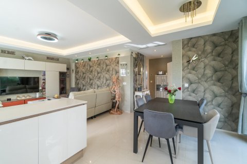 Apartment for sale in Alicante, Spain 2 bedrooms, 82 sq.m. No. 195252 - photo 6