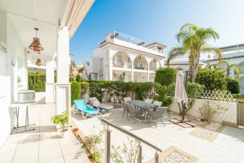Apartment for sale in Alicante, Spain 2 bedrooms, 82 sq.m. No. 195252 - photo 13