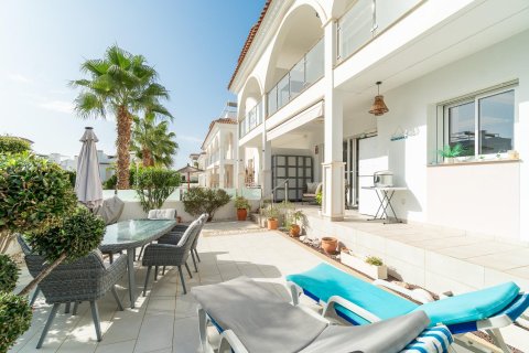 Apartment for sale in Alicante, Spain 2 bedrooms, 82 sq.m. No. 195252 - photo 11