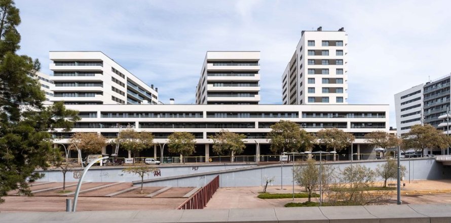 Lägenhet Barcelona, Spanien 3 sovrum, 96 kvm. Nr. 137405