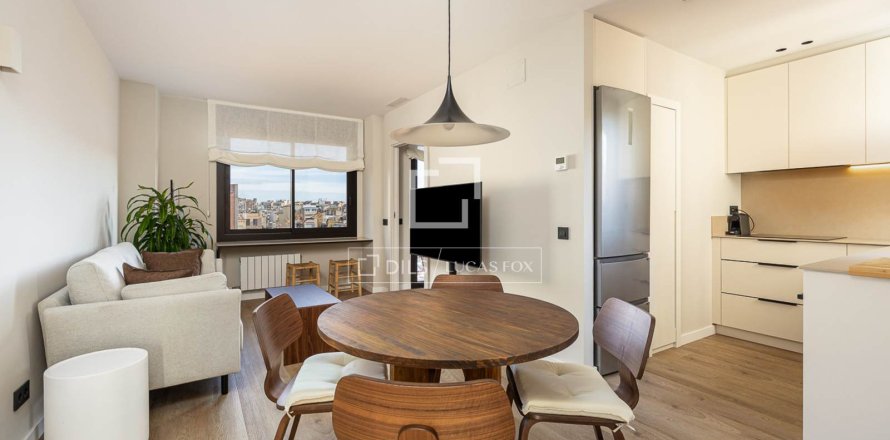 Wohnung in Barcelona, Spanien 2 Schlafzimmer, 86 m2 Nr. 150223