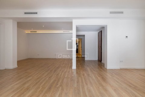 Wohnung zur Miete in Barcelona, Spanien 4 Schlafzimmer, 196 m2 Nr. 150224 - Foto 8