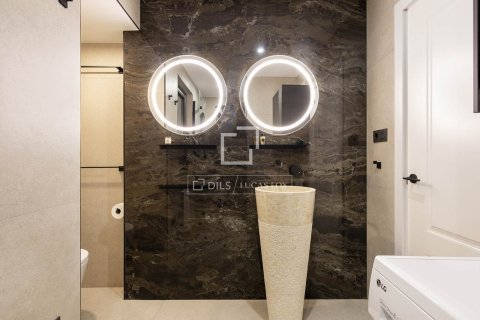 Apartamento en alquiler en Barcelona, España 1 dormitorio, 50 m2 No. 150227 - foto 16