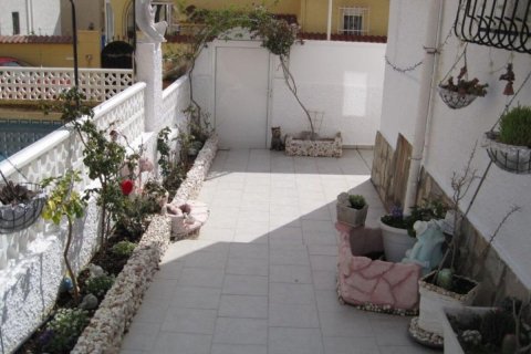 Villa à vendre à Ciudad Quesada, Alicante, Espagne, 3 chambres,  No. 183786 - photo 3