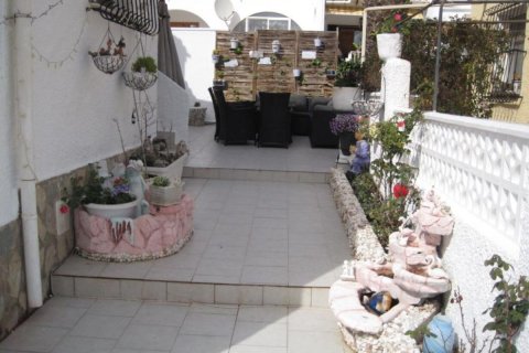Villa à vendre à Ciudad Quesada, Alicante, Espagne, 3 chambres,  No. 183786 - photo 6