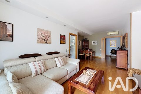 Apartment à Sant Adria De Besos, Barcelona, Espagne 3 chambres, 100 m2 No. 196621