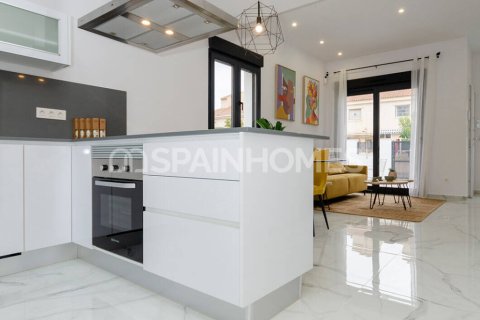 Villa à vendre Torrevieja, Alicante, Espagne, 3 chambres, 105 m2 No. 138718 - photo 12