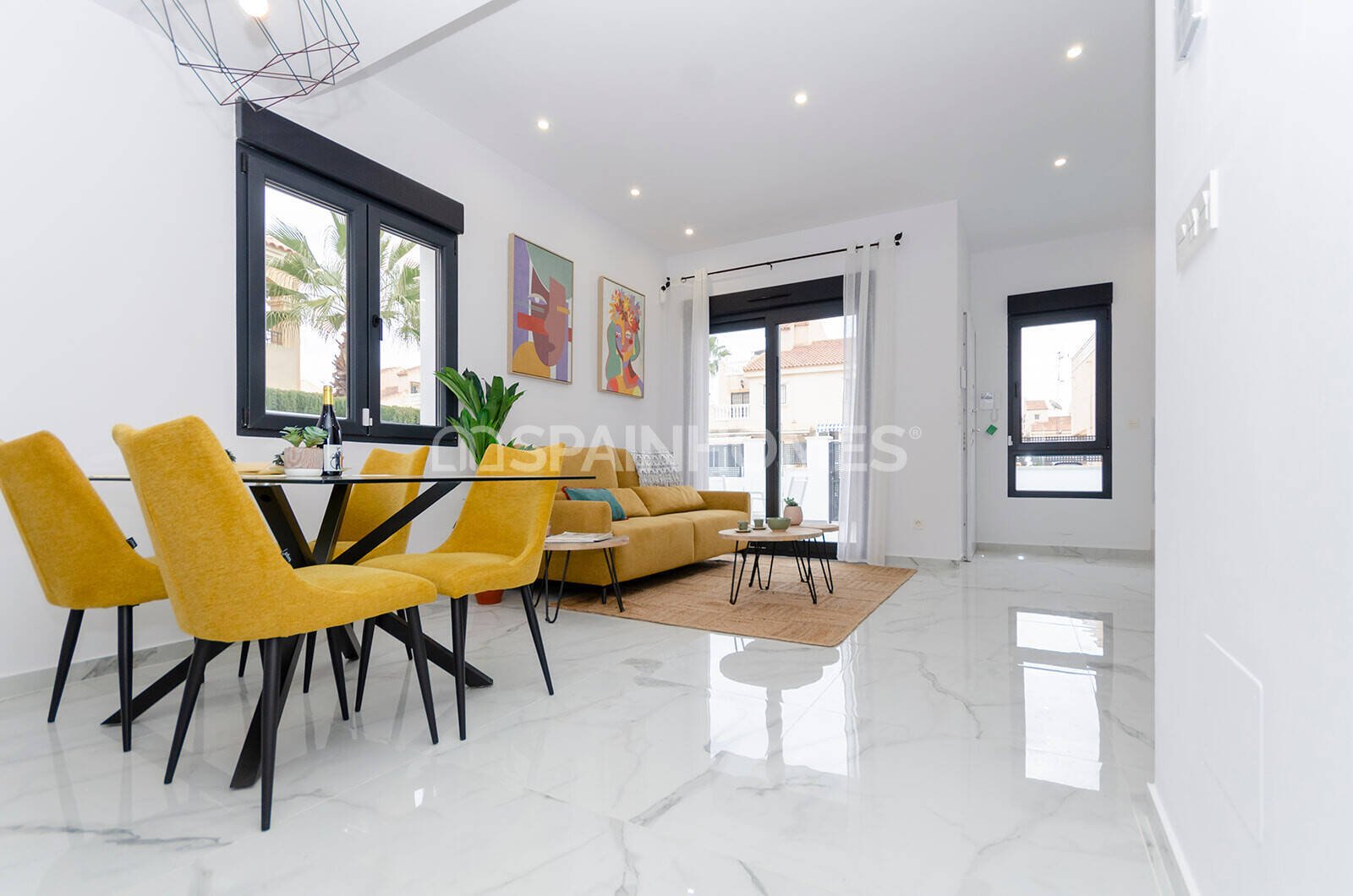 Villa à Torrevieja, Alicante, Espagne 3 chambres, 105 m2 No. 138718