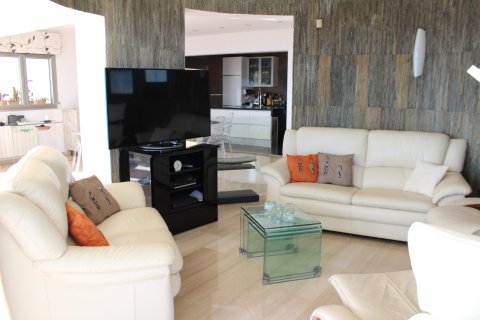 Villa pārdošanā Calpe, Alicante, Spānijā 8 istabas, 648 m2 Nr. 107017 - attēls 16