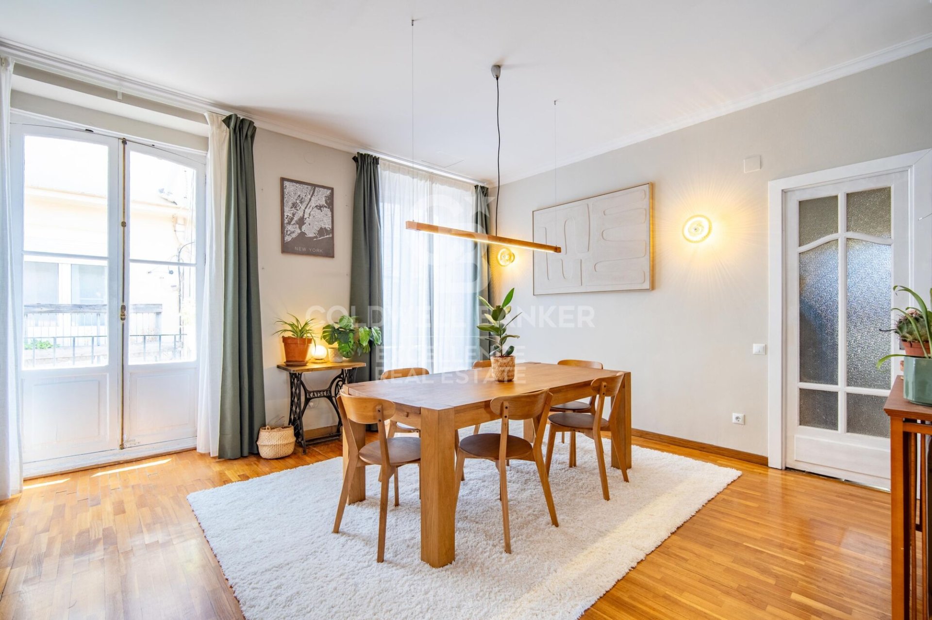 Apartment in Valencia, Spain 3 bedrooms, 145 sq.m. No. 178399
