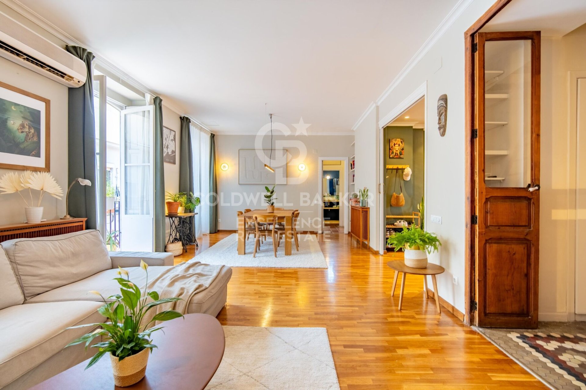 Apartment in Valencia, Spain 3 bedrooms, 145 sq.m. No. 178399
