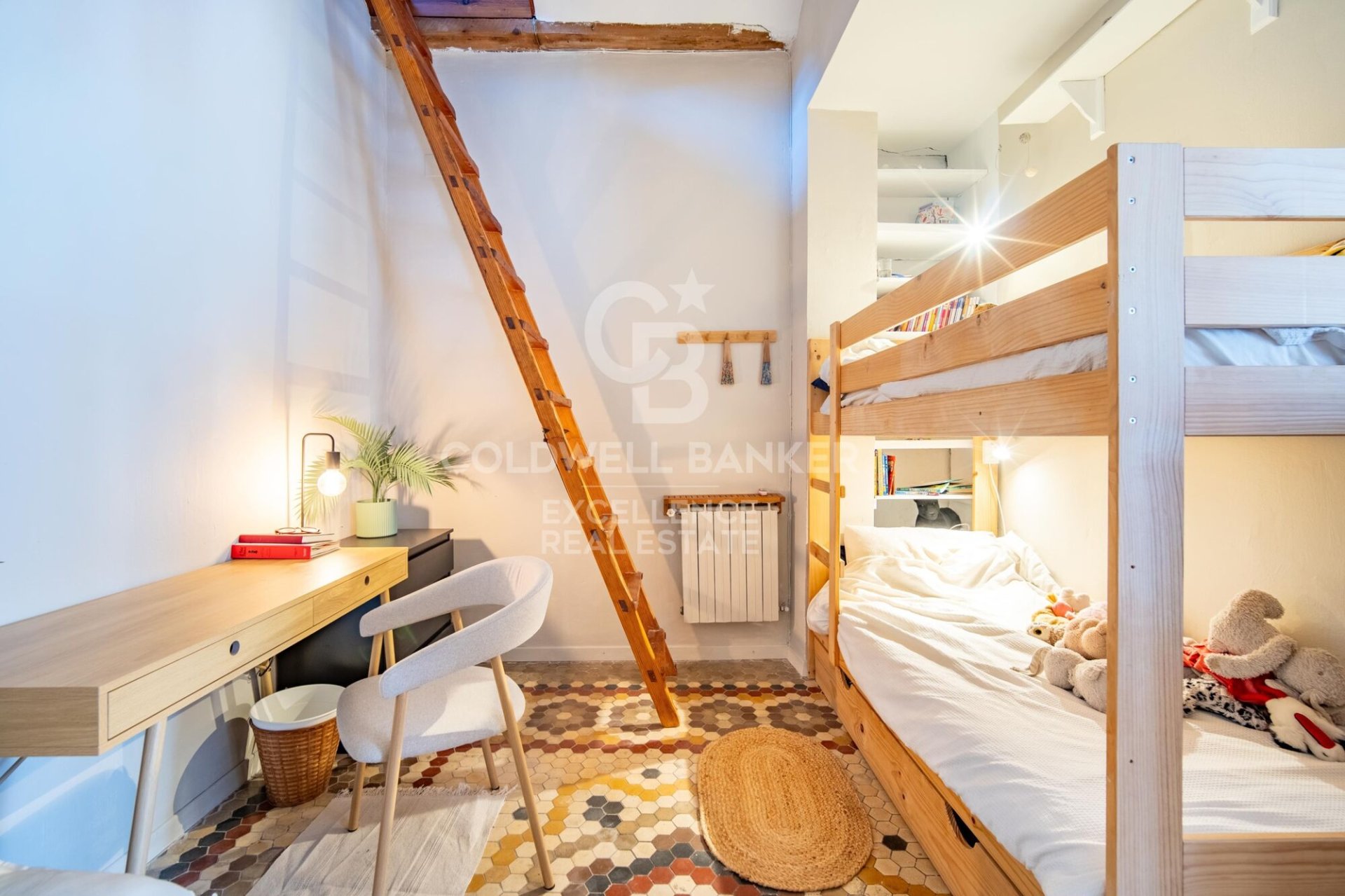 Apartment in Valencia, Spain 3 bedrooms, 145 sq.m. No. 178399