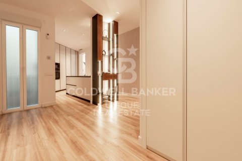 Huoneisto myytävänä Madrid, Espanja, 3 makuuhuonetta, 185 m2 No. 178402 - kuva 19