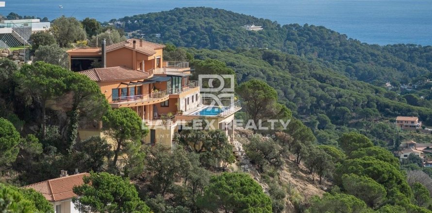 Willa w Lloret de Mar, Girona, Hiszpania 5 sypialni, 621 mkw. nr 176850