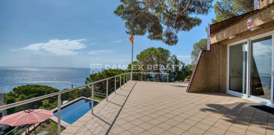 Willa w Sant Feliu de Guixols, Girona, Hiszpania 4 sypialnie, 200 mkw. nr 176845