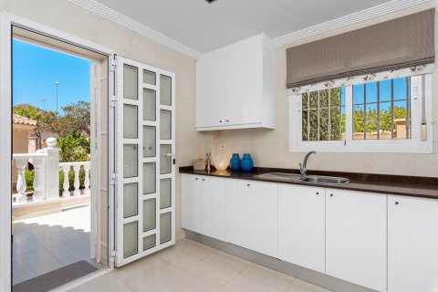 Villa in vendita Ciudad Quesada, Alicante, Spagna 4 camere da letto, 214 mq. N° 118772 - foto 13