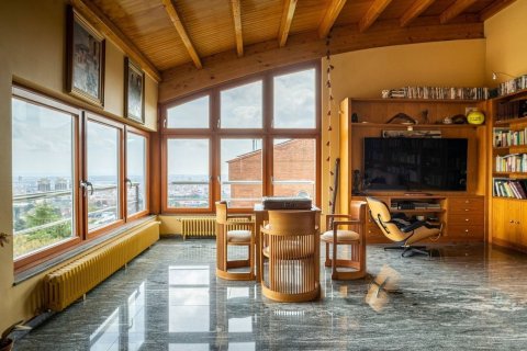 Talo Esplugues de Llobregat, Barcelona, Espanja 5 makuuhuonetta, 553 m2 No. 184605