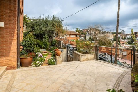 House zum Verkauf in Esplugues de Llobregat, Barcelona, Spanien 5 Schlafzimmer, 553 m2 Nr. 184605 - Foto 8
