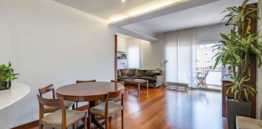 Wohnung in Barcelona, Spanien 3 Schlafzimmer, 121 m2 Nr. 184604
