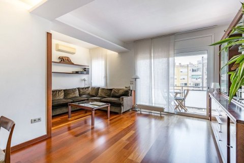 Wohnung zum Verkauf in Barcelona, Spanien 3 Schlafzimmer, 121 m2 Nr. 184604 - Foto 2