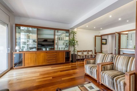 Wohnung zum Verkauf in Barcelona, Spanien 3 Schlafzimmer, 121 m2 Nr. 184604 - Foto 4