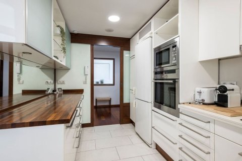 Wohnung zum Verkauf in Barcelona, Spanien 3 Schlafzimmer, 121 m2 Nr. 184604 - Foto 22