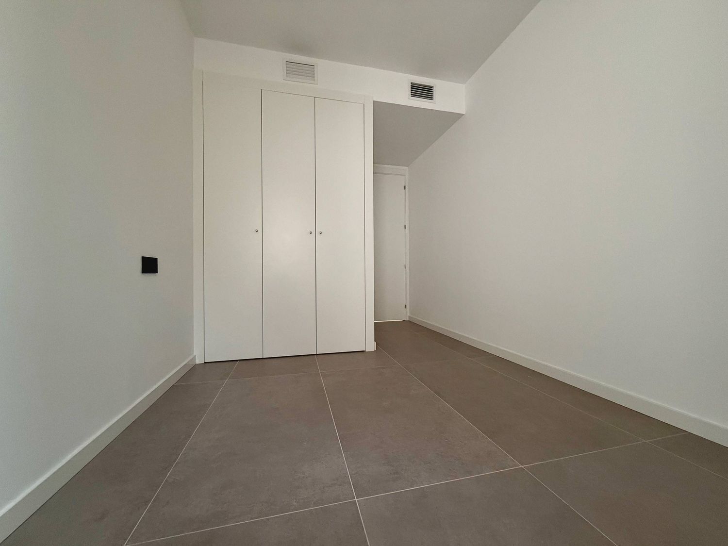Apartamento en Cerdanyola del Vallès, Barcelona, España 2 dormitorios, 97 m2 No. 184603