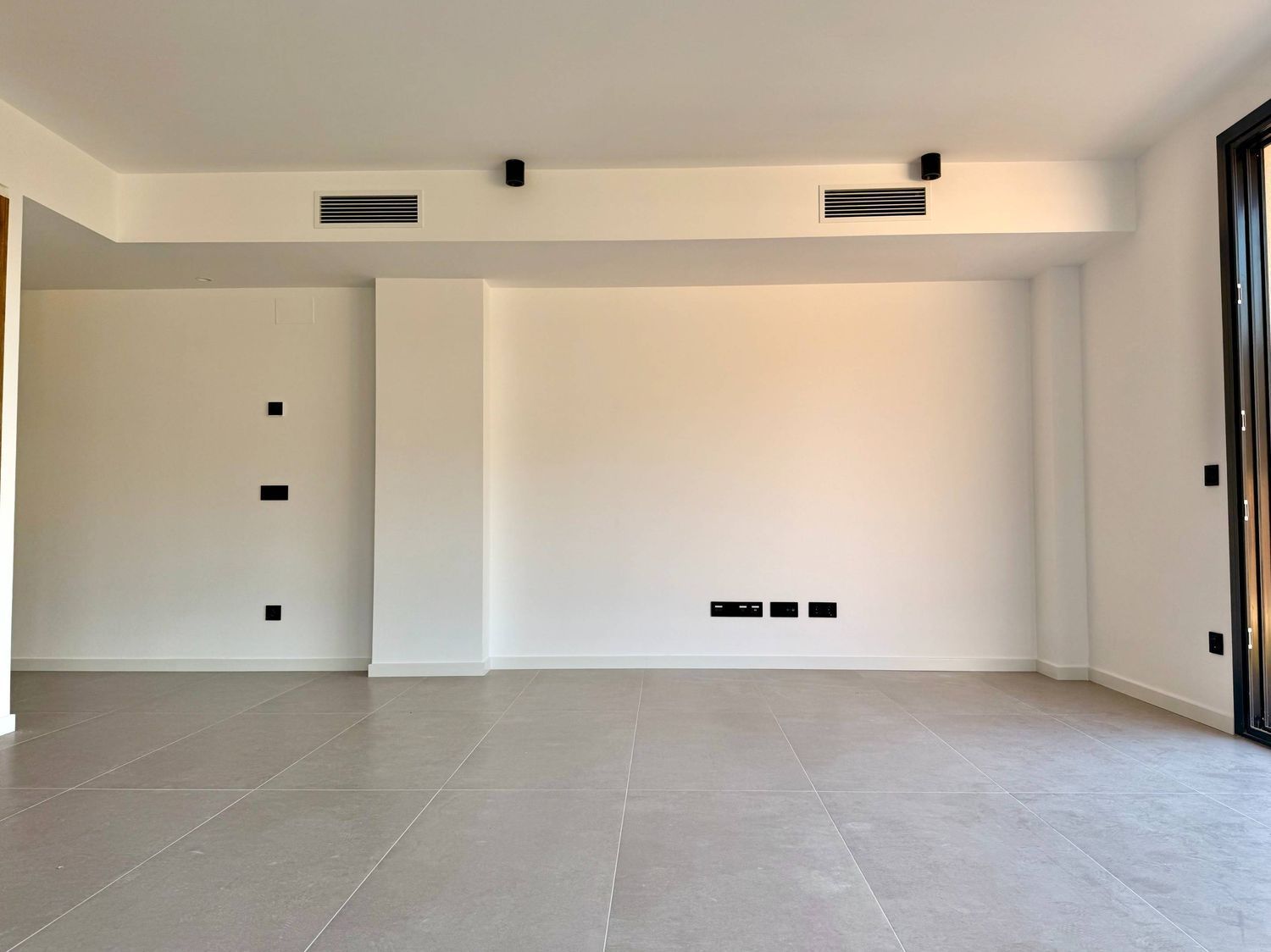 Apartamento en Cerdanyola del Vallès, Barcelona, España 2 dormitorios, 97 m2 No. 184603
