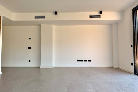 Apartamento en venta en Cerdanyola del Vallès, Barcelona, España 2 dormitorios, 97 m2 No. 184603 - foto 5