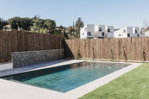 Apartamento en venta en Cerdanyola del Vallès, Barcelona, España 2 dormitorios, 97 m2 No. 184603 - foto 19