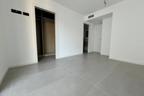 Apartamento en venta en Cerdanyola del Vallès, Barcelona, España 2 dormitorios, 97 m2 No. 184603 - foto 9