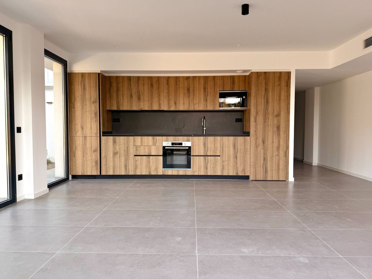 Apartamento en Cerdanyola del Vallès, Barcelona, España 2 dormitorios, 97 m2 No. 184603