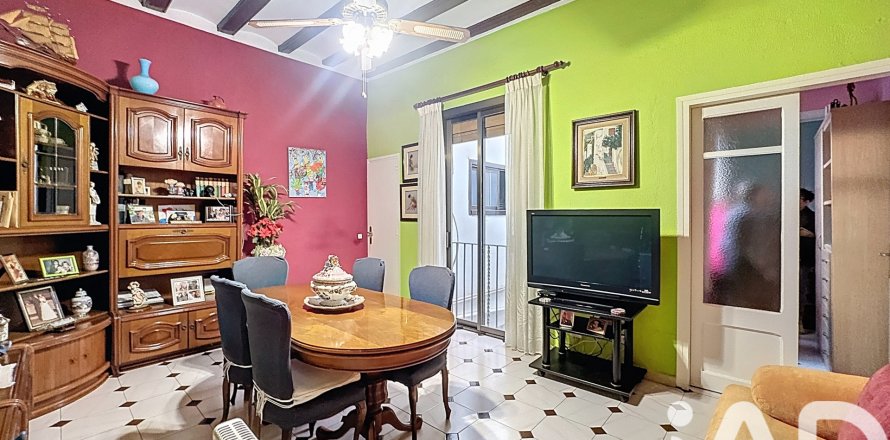 Wohnung in Vilanova i la Geltru, Barcelona, Spanien 3 Schlafzimmer, 97 m2 Nr. 152404