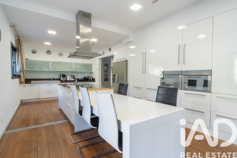 Lägenhet till salu i Sant Vicenc De Montalt, Barcelona, Spanien 6 sovrum, 557 kvm. Nr. 152399 - foto 17