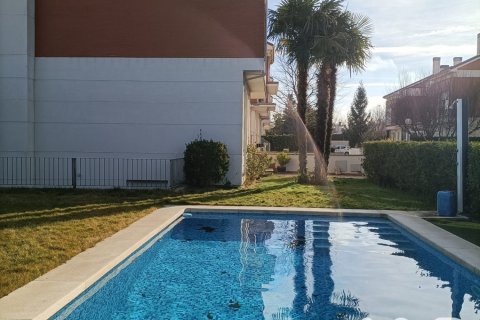 Сasa en venta en Valladolid, España 4 dormitorios, 343 m2 No. 152398 - foto 2