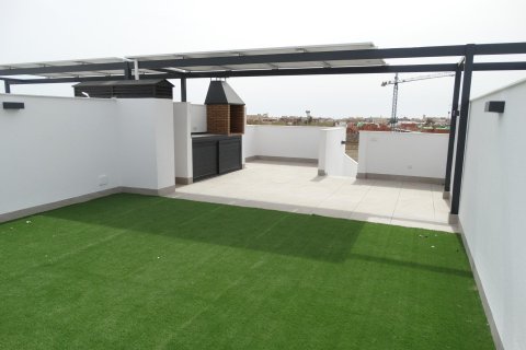 Bungalowi myytävänä Pilar de la Horadada, Alicante, Espanja, 2 makuuhuonetta, 86 m2 No. 141811 - kuva 4