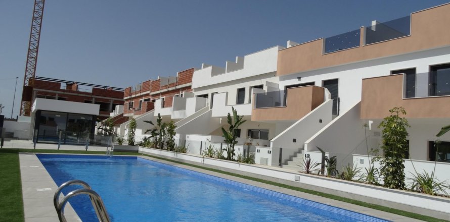 Bungalow en Pilar de la Horadada, Alicante, España 3 dormitorios, 96 m2 No. 141810