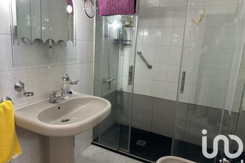 Продажа дома в Ла-Баньеса, Леон, Испания 4 спальни, 376м2 №153552 - фото 24