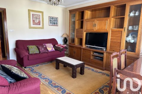 Продажа дома в Ла-Баньеса, Леон, Испания 4 спальни, 376м2 №153552 - фото 3