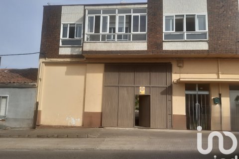 Дом в Ла-Баньеса, Леон, Испания 4 спальни, 376м2 №153552