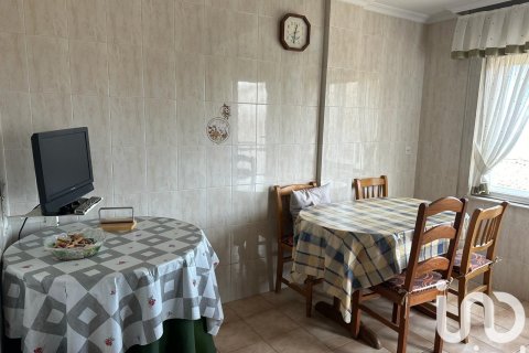 Продажа дома в Ла-Баньеса, Леон, Испания 4 спальни, 376м2 №153552 - фото 21