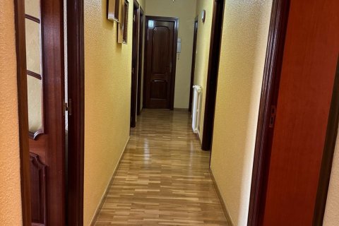 Продажа дома в Ла-Баньеса, Леон, Испания 4 спальни, 376м2 №153552 - фото 13