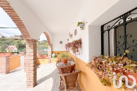 House à vendre à Casabermeja, Malaga, Espagne, 8 chambres, 300 m2 No. 153550 - photo 2