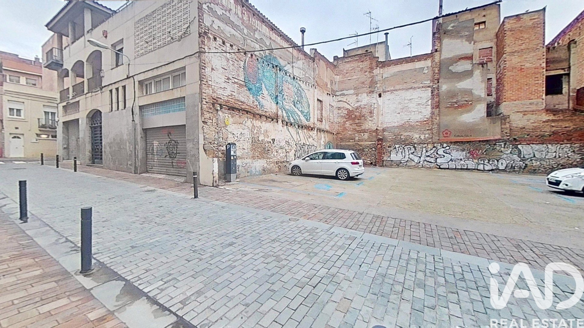 Proprietà commerciale a Reus, Tarragona, Spagna 3 camere da letto, 355 mq. N° 185343