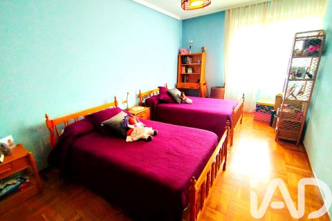Wohnung zum Verkauf in La Baneza, Leon, Spanien 6 Schlafzimmer, 190 m2 Nr. 185345 - Foto 13
