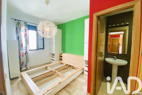 Apartment for sale in Chiclana de la Frontera, Cadiz, Spain 1 bedroom, 57 sq.m. No. 185344 - photo 16