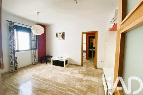 Apartment for sale in Chiclana de la Frontera, Cadiz, Spain 1 bedroom, 57 sq.m. No. 185344 - photo 8